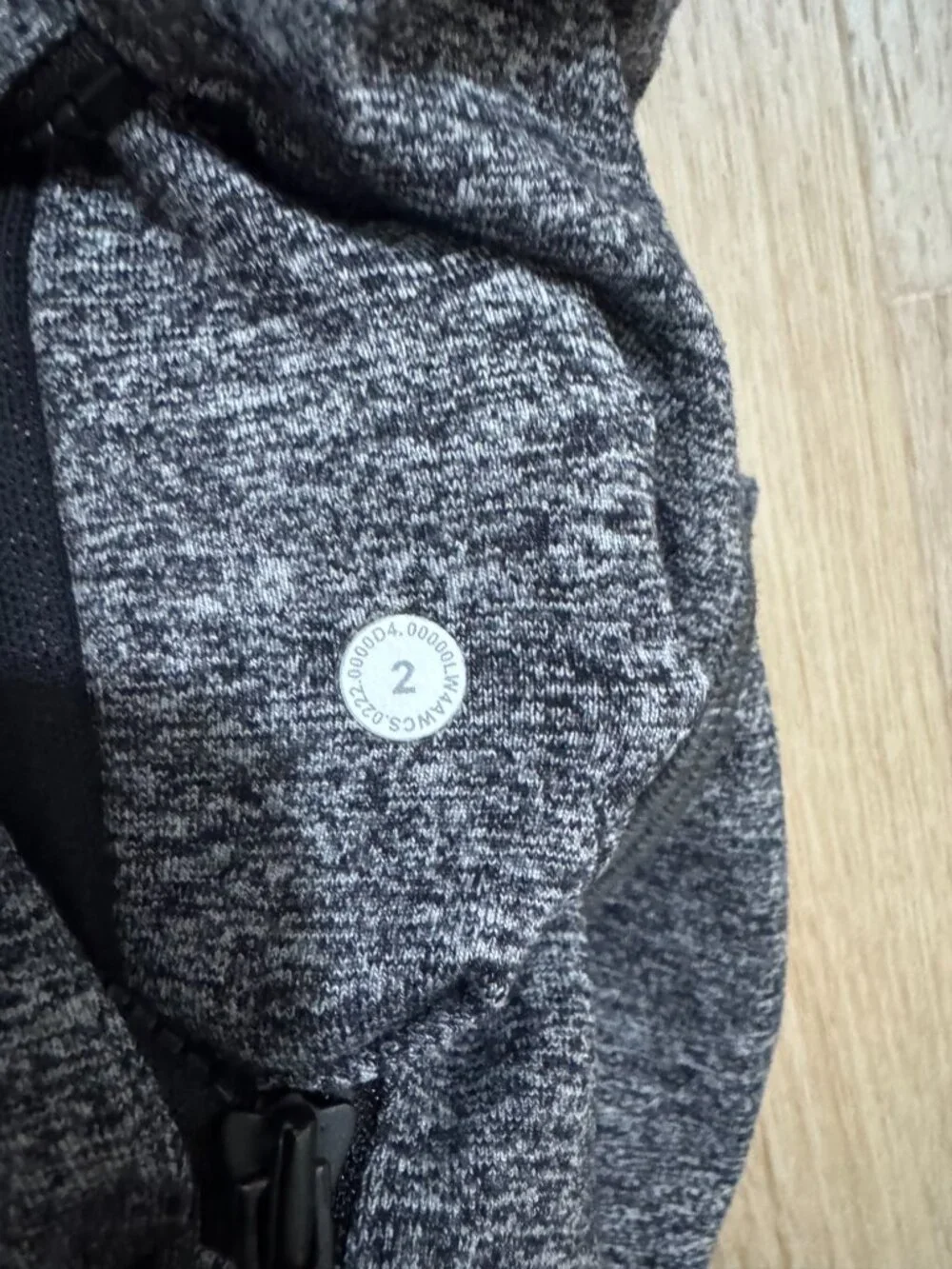 Classic lululemon Define Jacket in heathered gray, women's size 2. 🩶